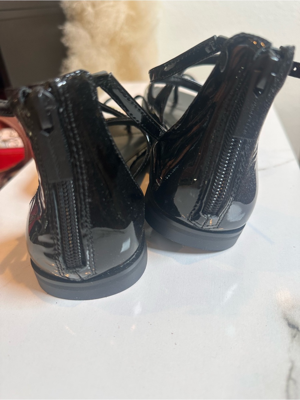Vince Camuto Women's
Lomeeana Flat Sandal - Picture 5 of 11
